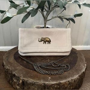 Vintage Over the Shoulder Elephant Mini Purse With Chain Handle - Like New ☀️